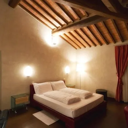 Relais Casanova * San Gusme